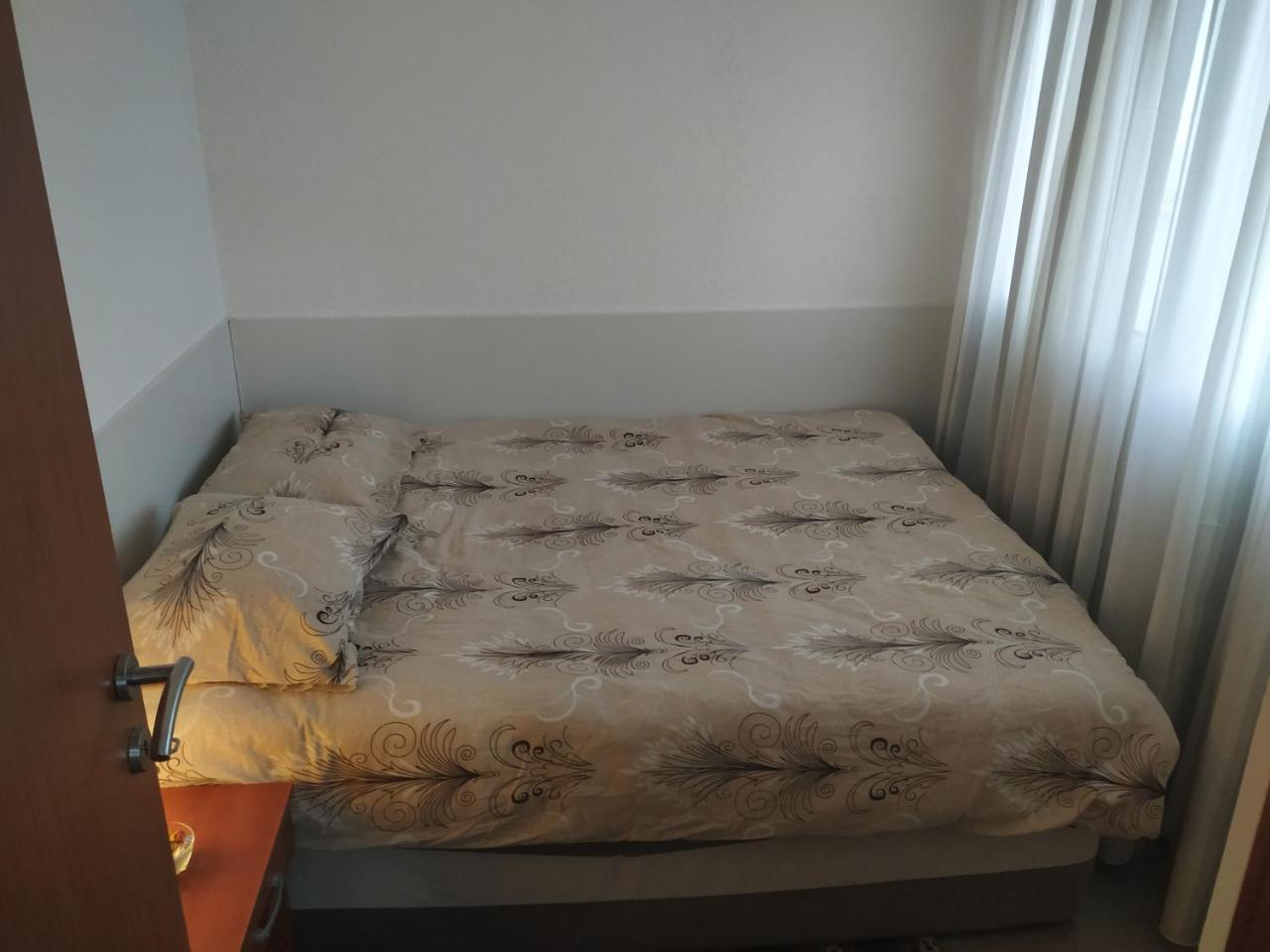 פודגוריצה Apartment Dora מראה חיצוני תמונה