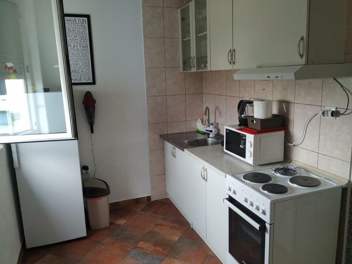 פודגוריצה Apartment Dora מראה חיצוני תמונה